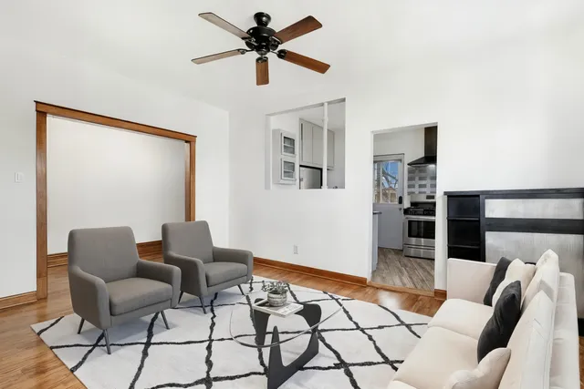 $299,900 | 4864 North Ashland Avenue, Unit 3W, Chicago, IL 60640