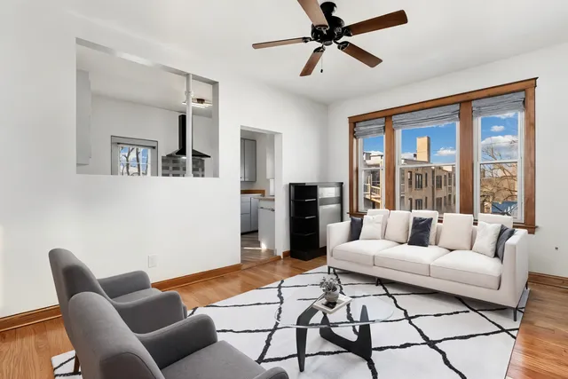 $299,900 | 4864 North Ashland Avenue, Unit 3W, Chicago, IL 60640