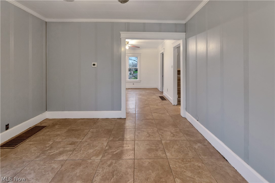 547 Pyramus Road Chester, WV 26034 - Photo 10 of 19 Gallery Image 10