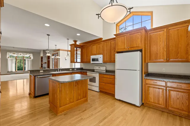 $499,000 | 3402 Turnberry Oak Drive, Waukesha, WI 53188