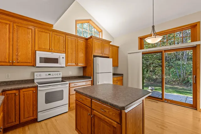 $499,000 | 3402 Turnberry Oak Drive, Waukesha, WI 53188