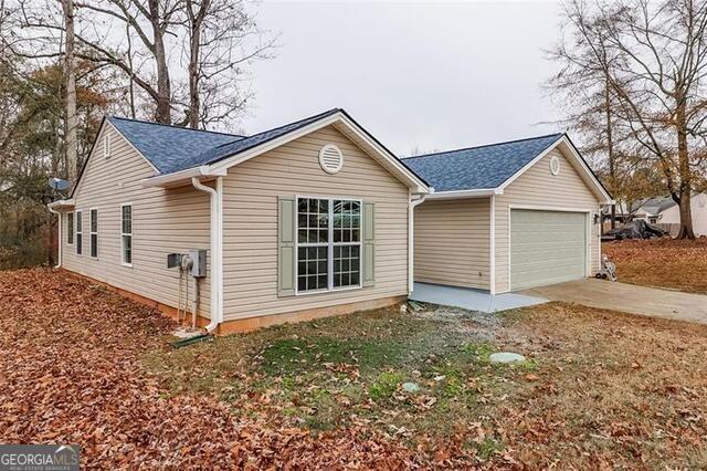 1216 Dylan Way Bethlehem, GA 30620 - Photo 3 of 26