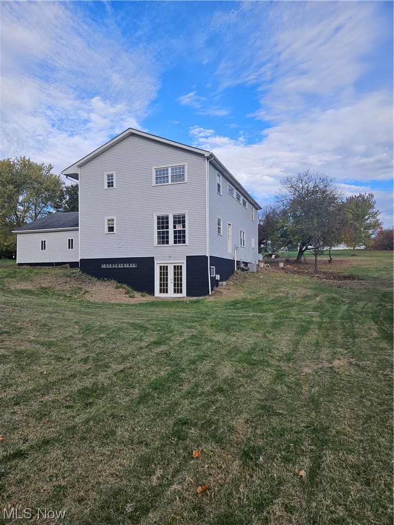 1732 Bantam Ridge Road Steubenville, OH 43953 - Photo 3 of 22 Front view of property featuring a lawn