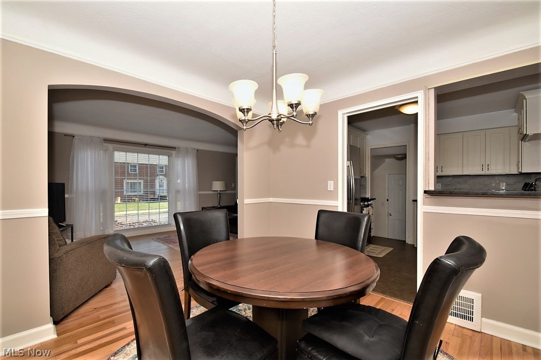 1140 Clifford Road Cleveland Heights, OH 44121 - Photo 10 of 27