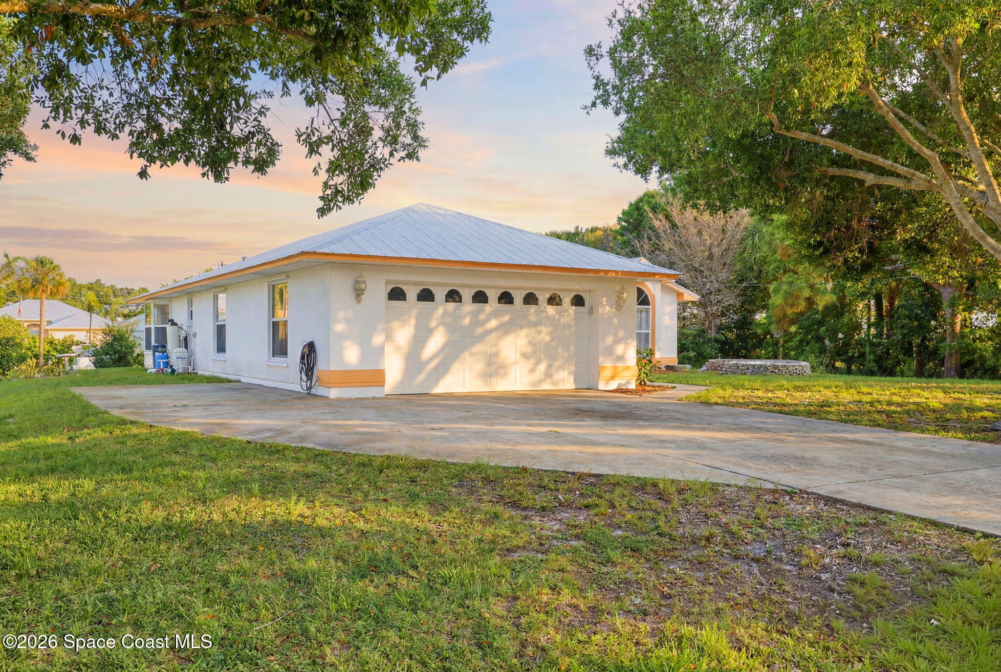 9931 Oak Street Sebastian, FL 32976 - Photo 2 of 41 9-web-or-mls-Little_Hollywood_3