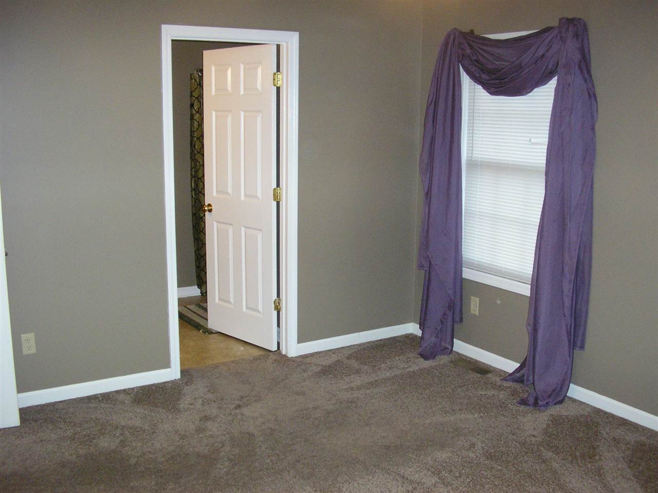 7614 Morgantown Road Bowling Green, KY 42101 - Photo 17 of 33 Gallery Image 17