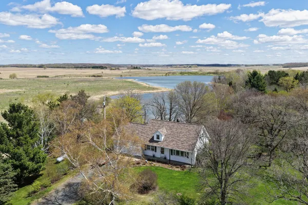 $525,000 | 2151 150th Street, New Richmond, WI 54017
