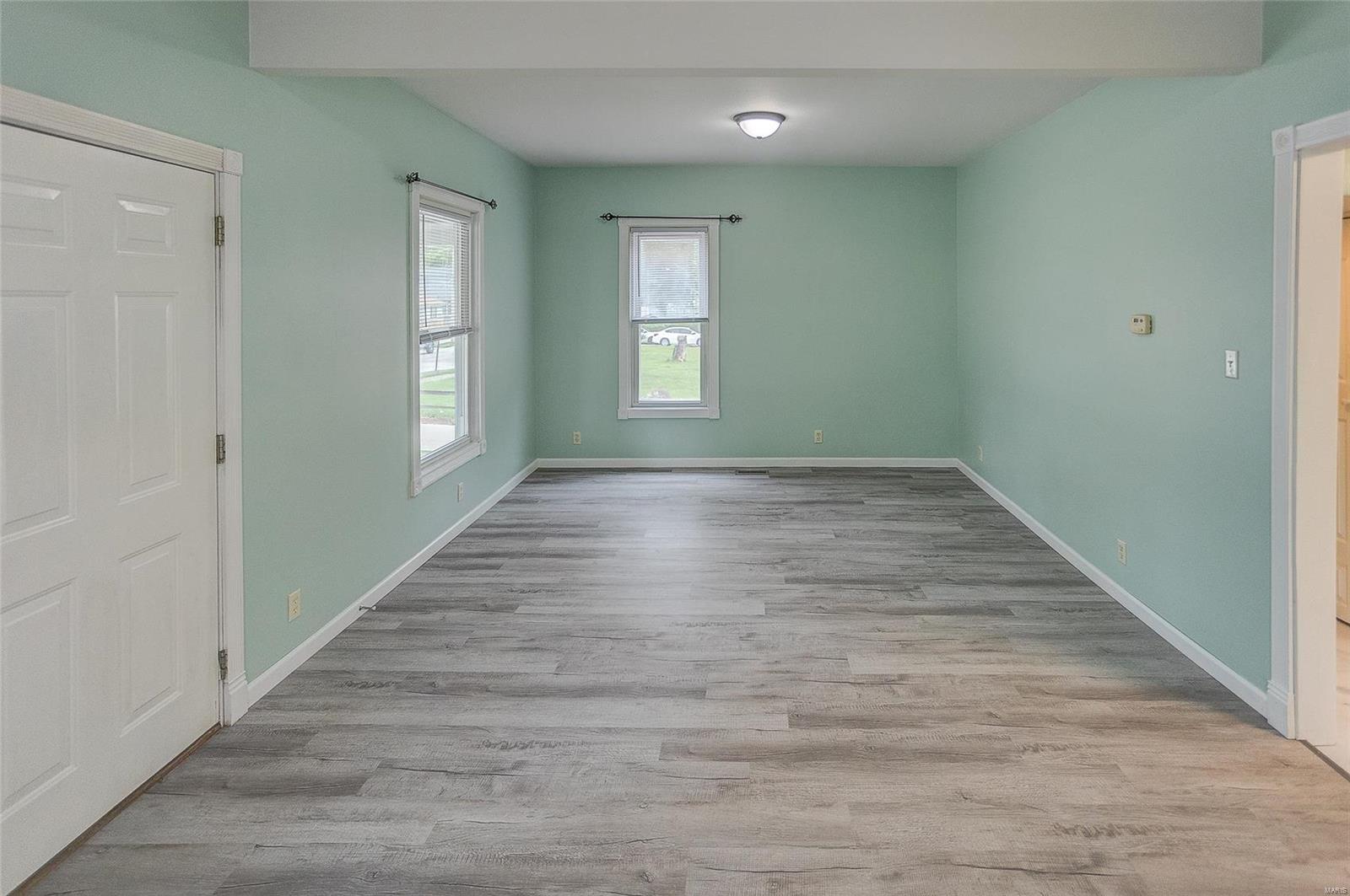1041 Danforth Street Alton, IL 62002 - Photo 2 of 26