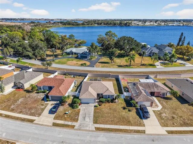 $260,000 | 1088 Brenton Manor Drive, Winter Haven, FL 33881