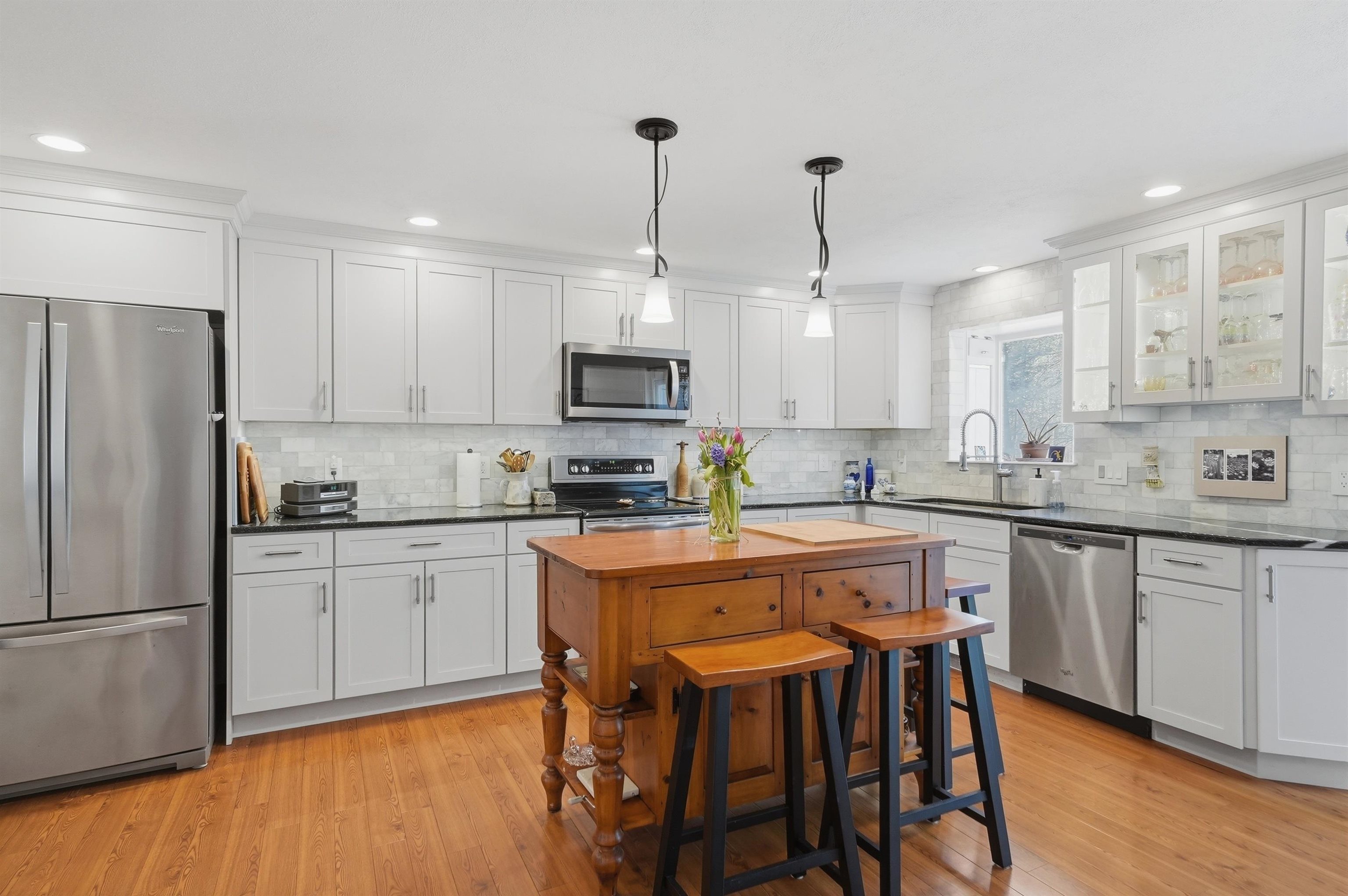 18 Boulder Brook Drive, Unit 5 Exeter, NH 03833 - Photo 13 of 38