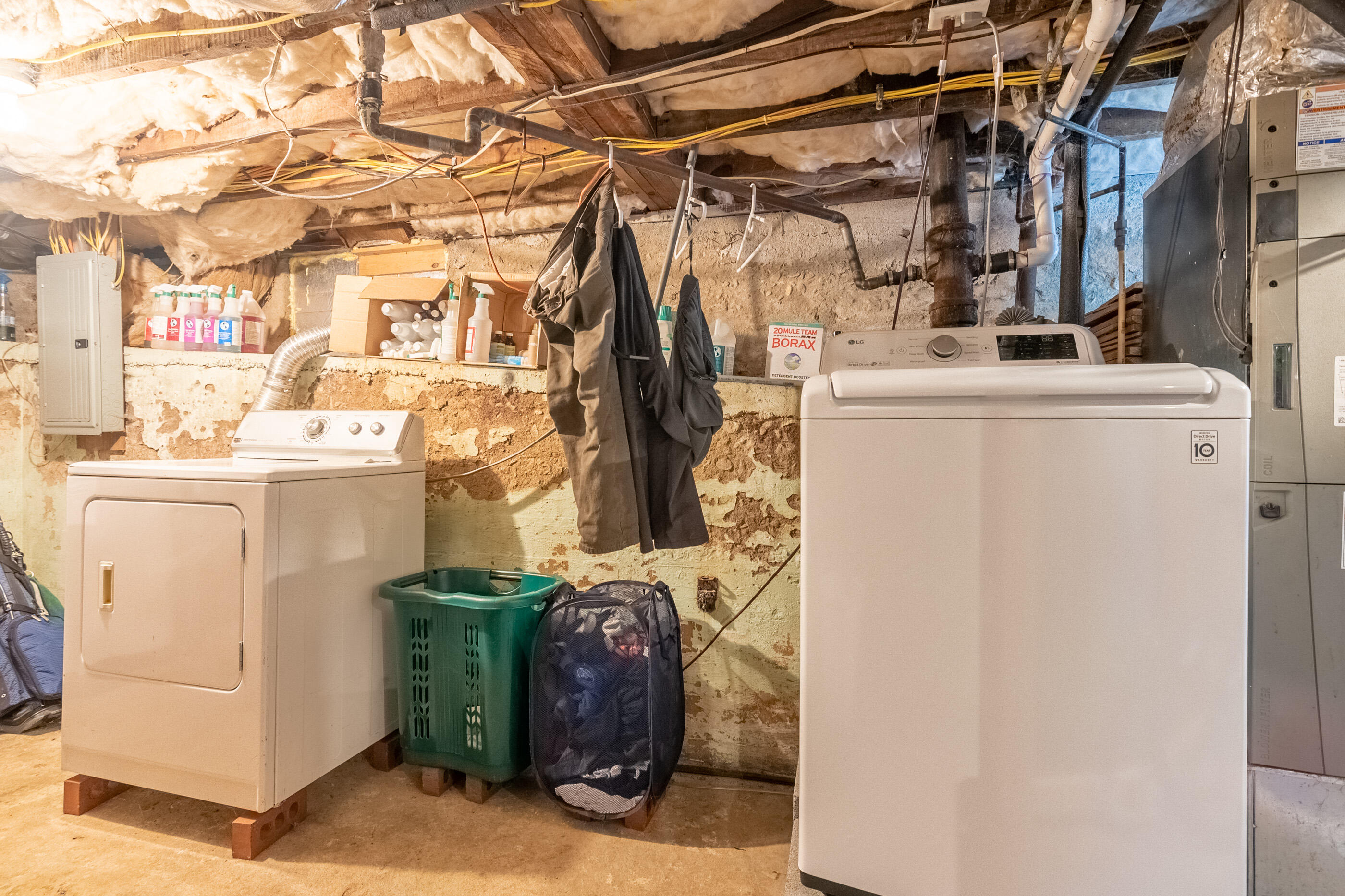223 Newtown Road Northeast Floyd, VA 24091 - Photo 31 of 44 a utility room with dryer and washer