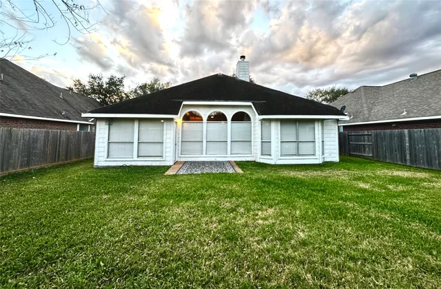 $2,000 | 1211 Cambrian Park Court, Sugar Land, TX 77479