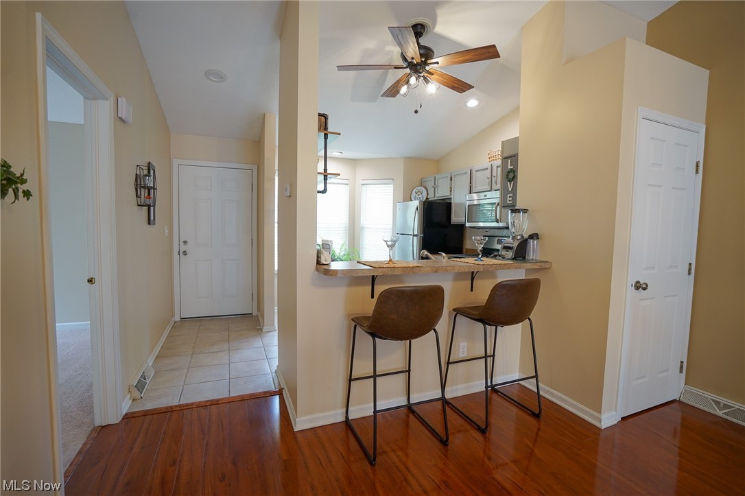 6917 Tippecanoe Road Canfield, OH 44406 - Photo 4 of 19 Gallery Image 4