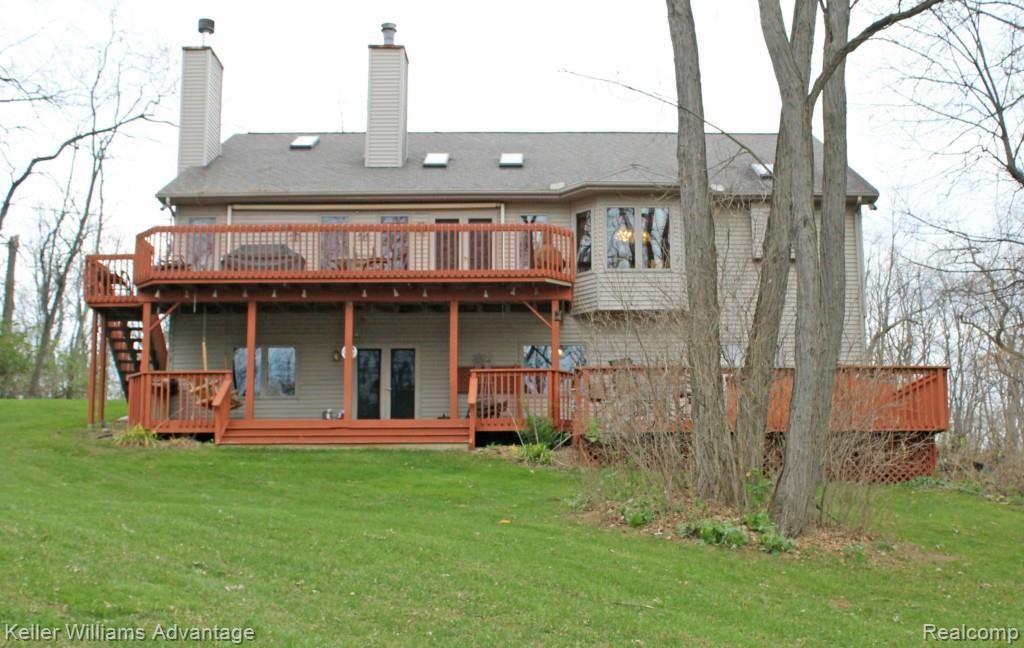 3507 Cullen Road Howell, MI 48855 - Photo 20 of 22 Back Exterior 1.jpg