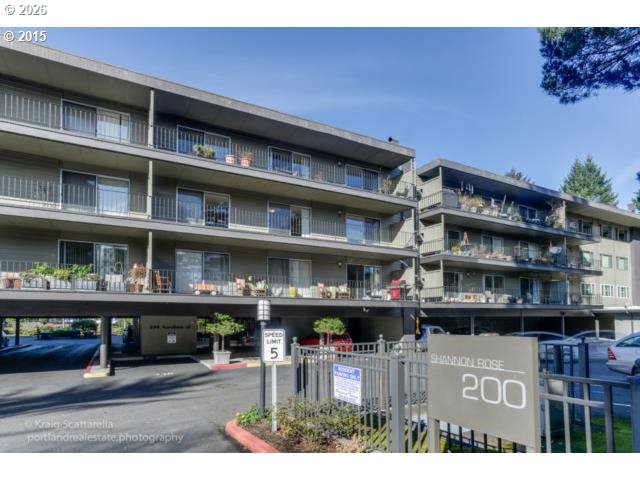 200 Southwest Burnham Road, Unit 306 Lake Oswego, OR 97034 - Photo 1 of 1