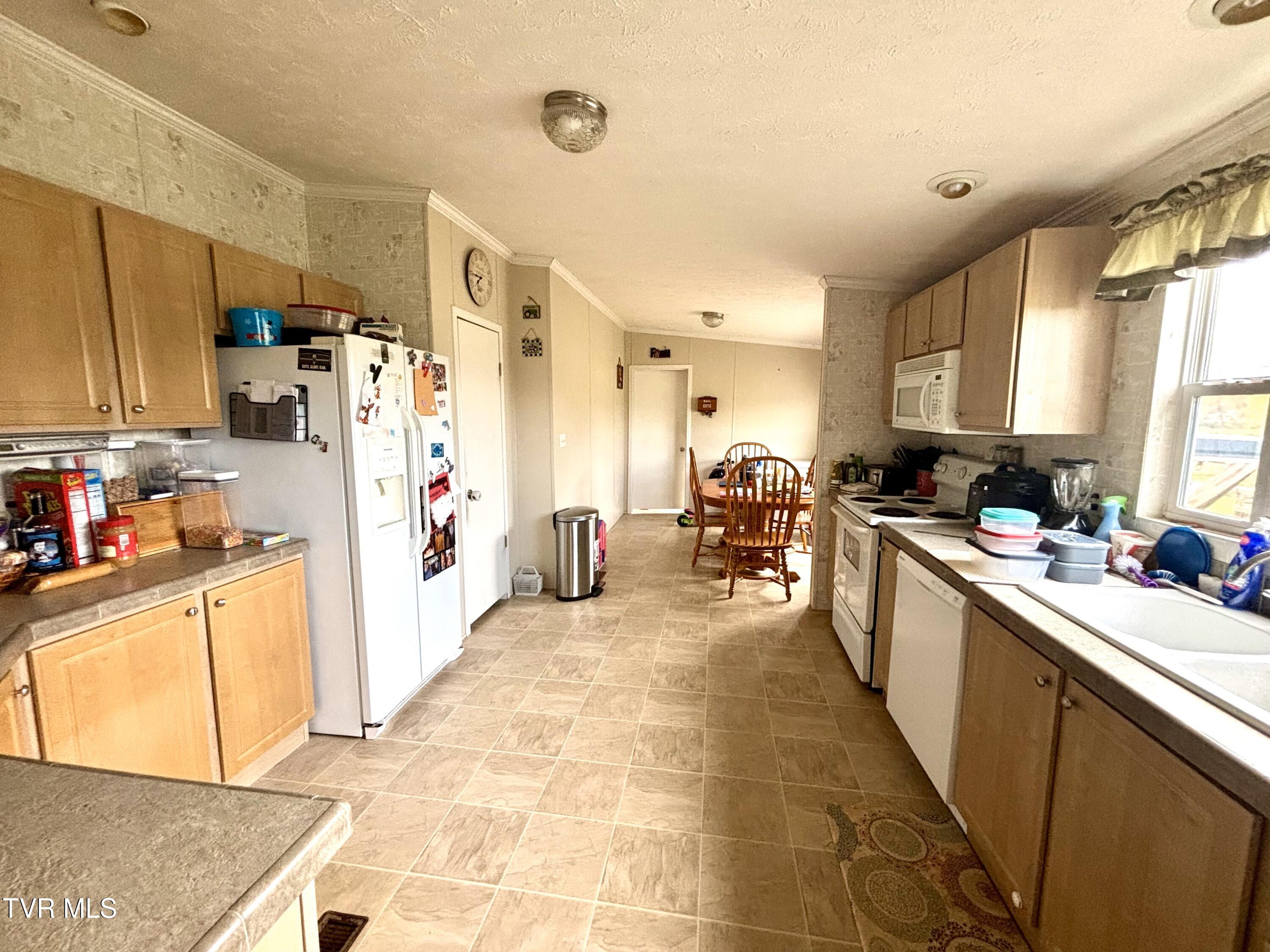 37839 Wilderness Road Jonesville, VA 24263 - Photo 18 of 23 IMG_1973