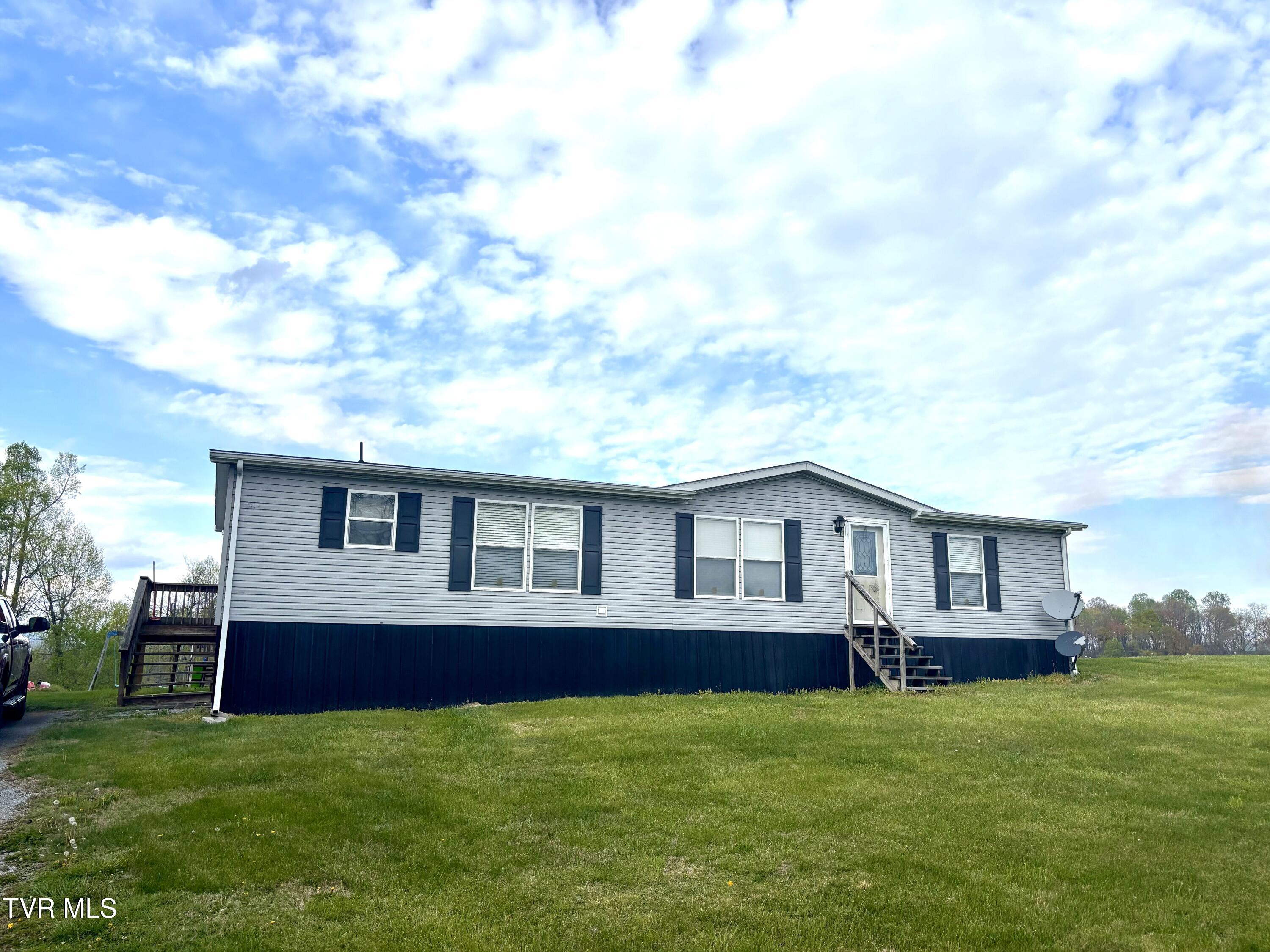 37839 Wilderness Road Jonesville, VA 24263 - Photo 2 of 23 IMG_1953