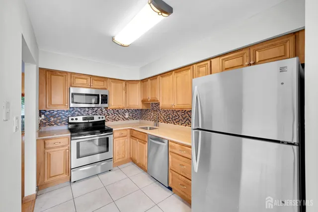 $2,500 | 48 Ellen Heath Drive, Old Bridge, NJ 07747