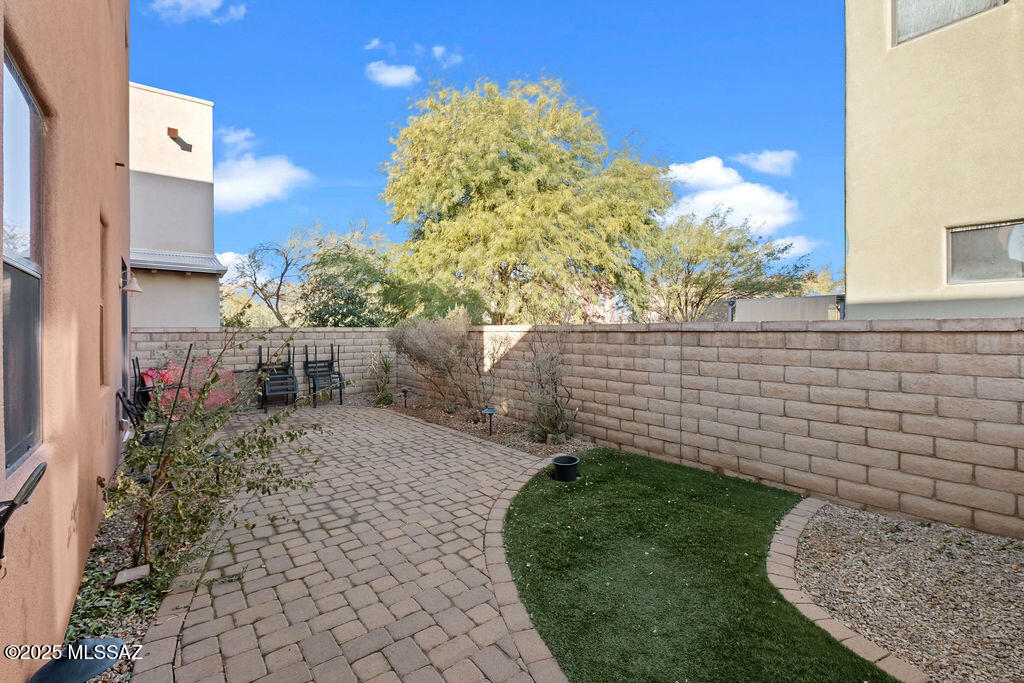 213 East Croydon Park Road Tucson, AZ 85704 - Photo 35 of 43