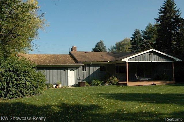 3029 Lexington Road Waterford, MI 48328 - Photo 14 of 15 DSC_0432.jpg