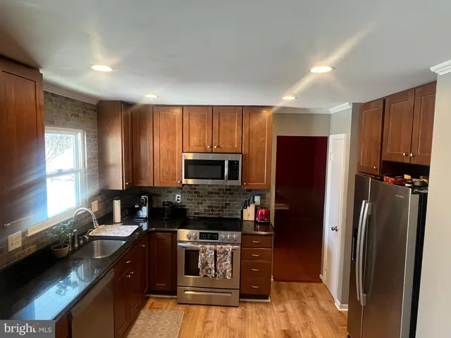 $3,000 | 6 Blackburn Court, Burtonsville, MD 20866