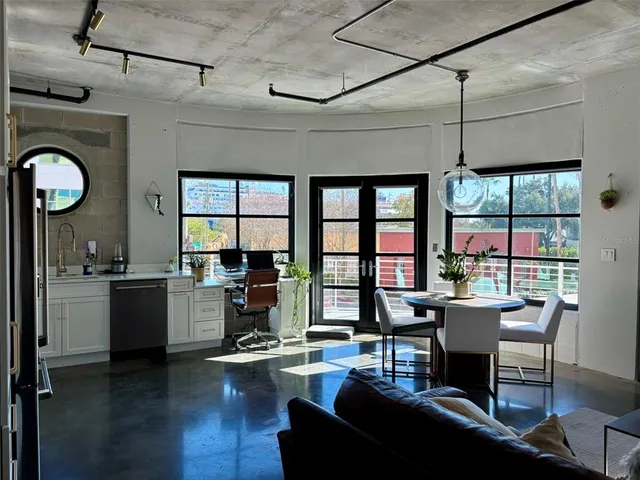 $3,250 | 1212 East Whiting Street, Unit 201, Tampa, FL 33602