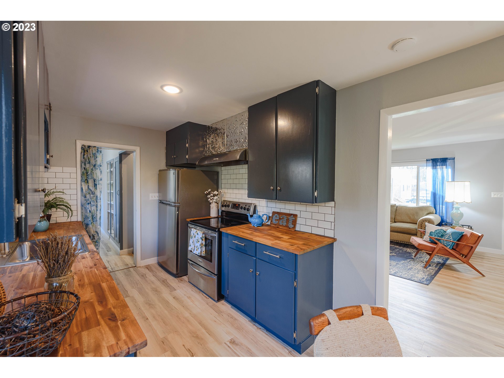 621 25th Street Myrtle Point, OR 97458 - Photo 9 of 32 Gallery Image 9