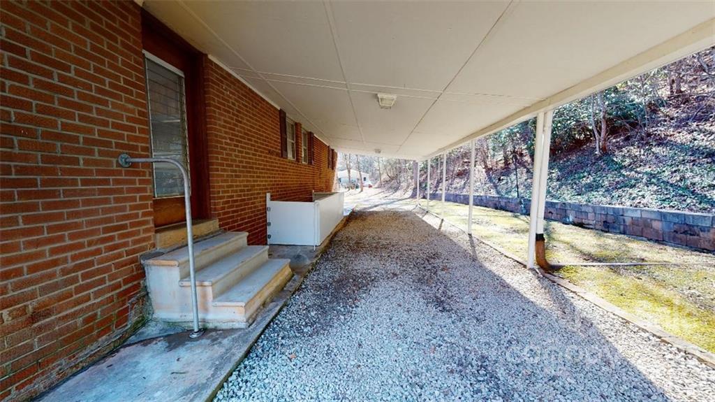 233 Liberty Church Road Marion, NC 28752 - Photo 7 of 29 Gallery Image 7