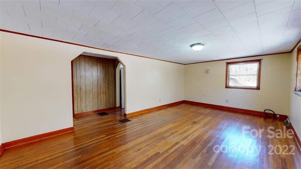 233 Liberty Church Road Marion, NC 28752 - Photo 8 of 29 Gallery Image 8