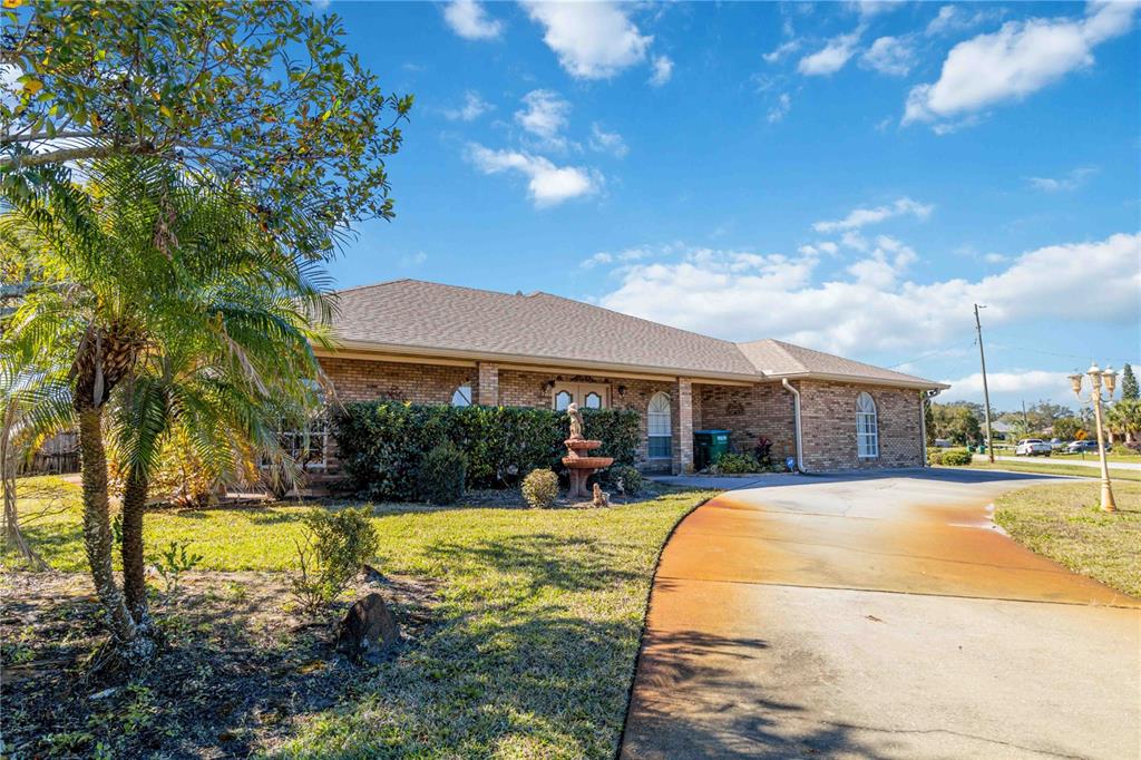 2501 Alton Road Deltona, FL 32738 - Photo 6 of 60 Gallery Image 6