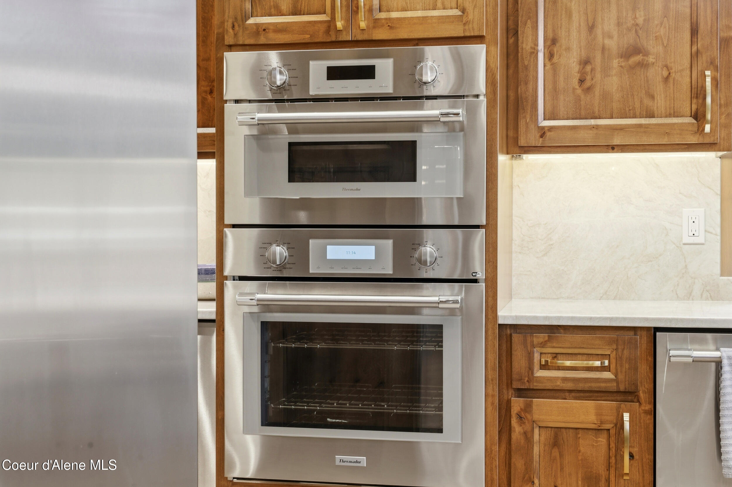 2117 East Amulet Circle Rathdrum, ID 83858 - Photo 18 of 124 Wall Oven and Convection Oven