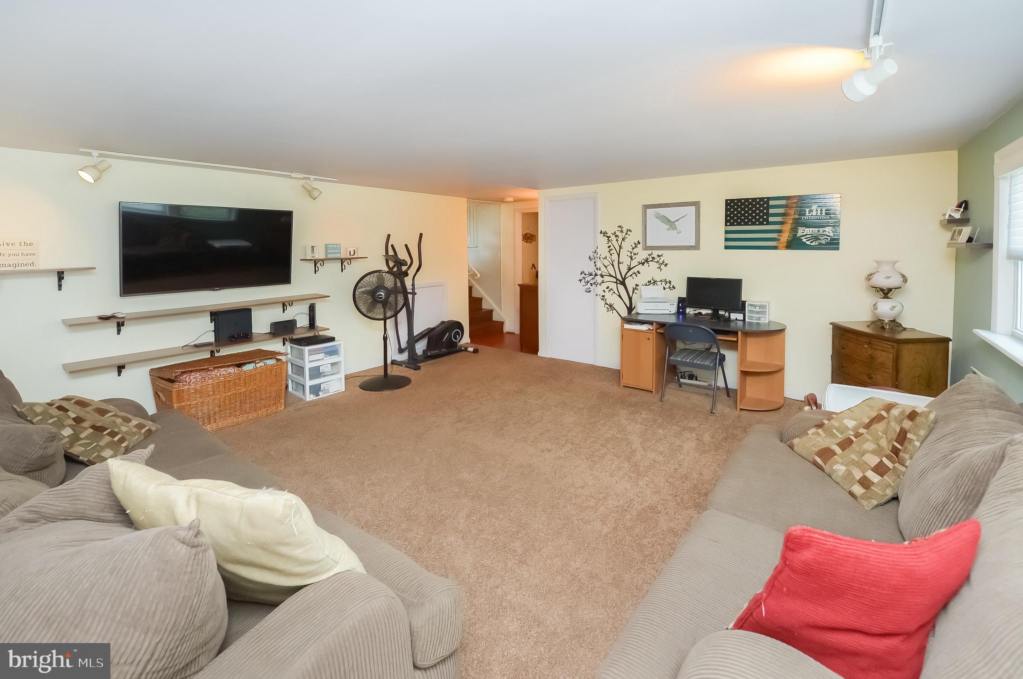 8 Meadowlark Road Stratford, NJ 08084 - Photo 7 of 23