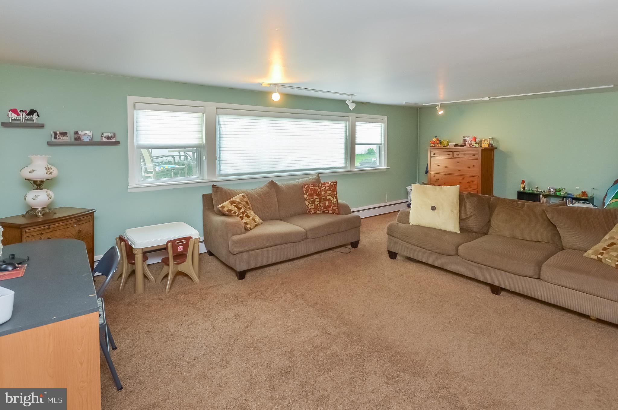 8 Meadowlark Road Stratford, NJ 08084 - Photo 8 of 23