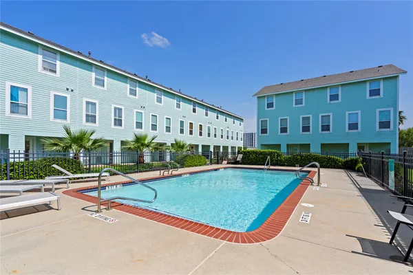 $324,900 | 3100 75th Street, Unit 13, Galveston, TX 77551