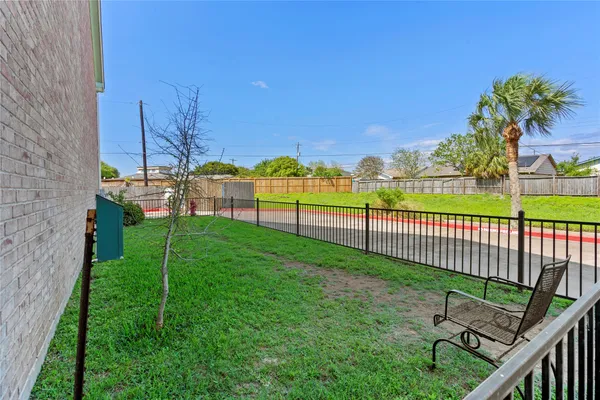 $324,900 | 3100 75th Street, Unit 13, Galveston, TX 77551