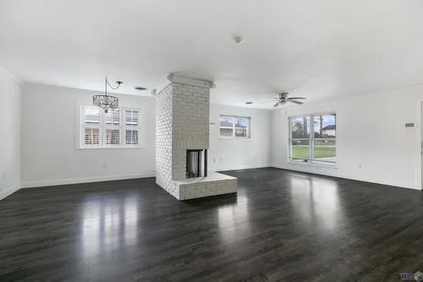 $210,000 | 15530 Tiger Bend Road, Baton Rouge, LA 70817