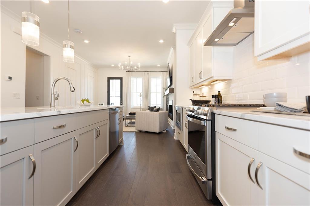 5039 Shirley Oaks Drive, Unit 315 Peachtree Corners, GA 30092 - Photo 10 of 36