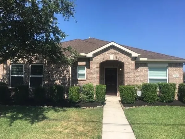 $2,390 | 2016 Leisure Lane, League City, TX 77573