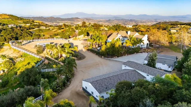 $3,200,000 | 38755 VÃa Vista Grande, Murrieta, CA 92562