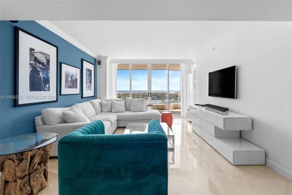 $6,250 | 21055 Yacht Club Drive, Unit 1210, Aventura, FL 33180