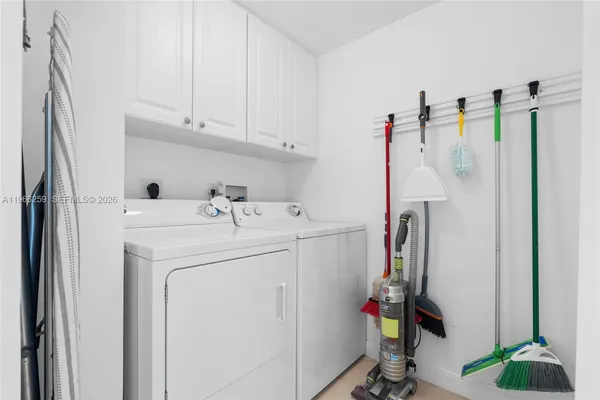 $6,250 | 21055 Yacht Club Drive, Unit 1210, Aventura, FL 33180