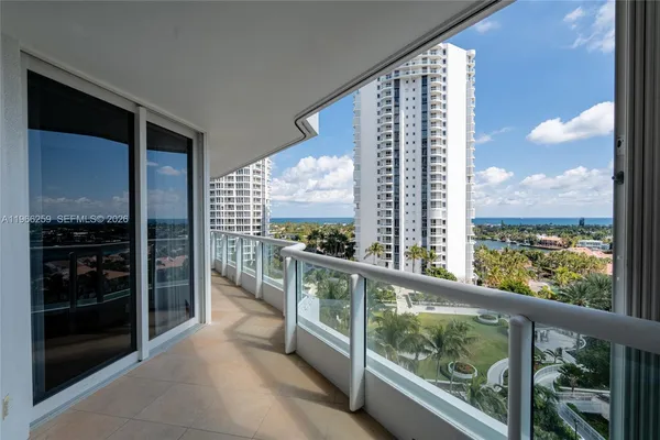 $6,250 | 21055 Yacht Club Drive, Unit 1210, Aventura, FL 33180
