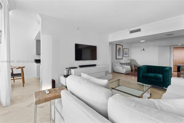 $6,250 | 21055 Yacht Club Drive, Unit 1210, Aventura, FL 33180