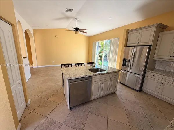 $2,850 | 4110 Northeast 22nd Court, Homestead, FL 33033