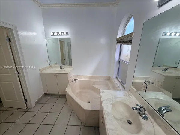 $2,850 | 4110 Northeast 22nd Court, Homestead, FL 33033