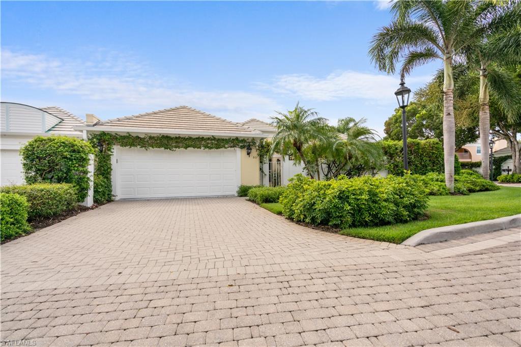 807 Rue Deville, Unit 2 11 Naples, FL 34108 - Photo 30 of 33 Gallery Image 30
