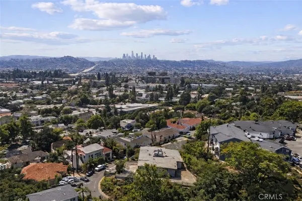 $1,095,000 | 649 Atkins Drive, Glendale, CA 91206