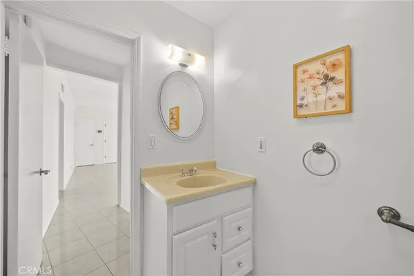 $1,095,000 | 649 Atkins Drive, Glendale, CA 91206