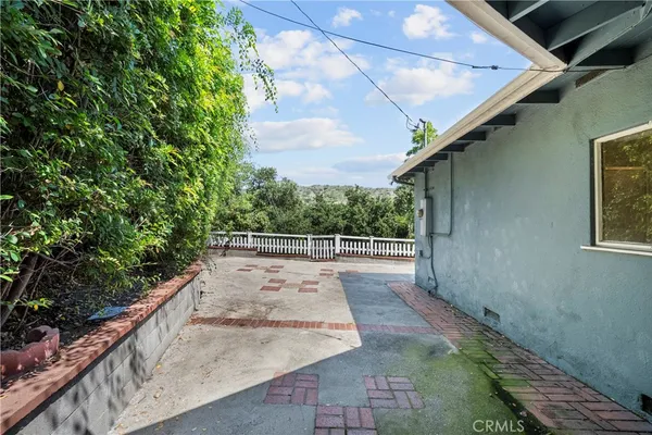 $1,095,000 | 649 Atkins Drive, Glendale, CA 91206