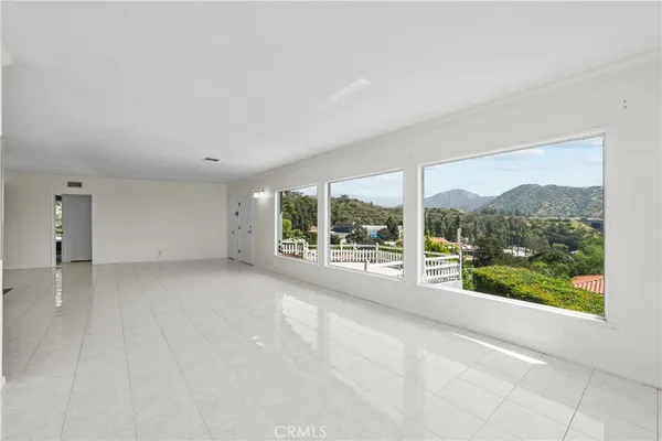 $1,095,000 | 649 Atkins Drive, Glendale, CA 91206